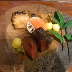 東家 - 黒むつ幽庵焼き、蝦夷鹿炭火焼き