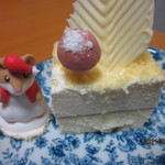 ル・パティシエ ヨコヤマ - スフレチーズとレアチーズのコンビネーションケーキ！(2011,12/23)