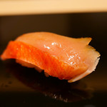 鮨 みずかみ  - 金目鯛の昆布締め