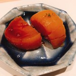 鮨 みずかみ  - 煮帆立。柚子と煮切り。