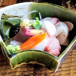 井中 - お造り(鰹、大洗産真鯛、まぐろ中トロ)