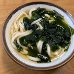 谷本うどん - わかめうどん（小）