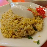 豚珍館 - キチンと米が立っているチャーハンです。