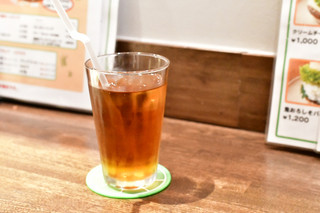 Hara kara - 【平日限定セット アボガドチェダーチーズバーガー@税込1,566円】ドリンクは、黒ウーロン茶をアイスで。t