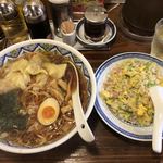 中国ラーメン揚州商人 - ランチのコレにミニ杏仁が付いて¥1200。