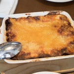 Pici  - メインのひとつラザニア　これ2人で食べるのかよ、、