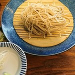 蕎麦と鶏 はんさむ 用賀 - 炭焼き鶏丼と蕎麦のセット(10食限定) 1080円(税込)