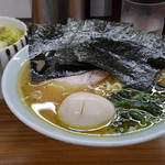 家系ラーメン 近藤家 - ラーメン 700円＋味玉 100円