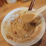 麺屋 極鶏 - スープのアップ