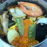 釜寅 - 最後はひつまぶし風にも楽しめる釜飯。お得感も非常に満点です。