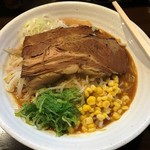 109207567 - 190305びっくりチャーシュー蔵出し味噌らーめん1090円