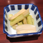 乃池 - セロリの醬油漬け