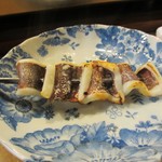 鳥政 - イカ串焼き