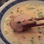 太福 - ﾁｬｰｼｭｰは豚ﾊﾞﾗ肉で、やわらか歯応え、味は醤油が沁みた味