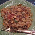 メークマイ - パッタイ　６８０円　大盛り+１００円　ほんのり甘味が美味しい