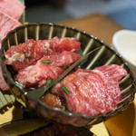 炭火焼肉 ホルモン 丹田 - 