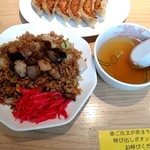 Oosaka Oushou - 焼豚炒飯餃子セット