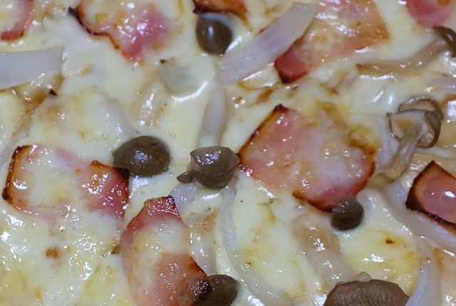 テンフォー 苫小牧西店（10.4 PIZZA TEN.FOUR） - 糸井（ピザ）の写真