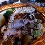 洋食 川里庵 - 豚バラ肉のカルボナード（ビール煮）の中