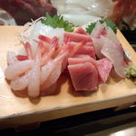 かわなみ鮨 - 刺身盛り（大トロ、甘えび、かんぱち）