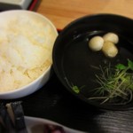 ふみや - とろろこんぶとお麩のお吸い物、ご飯