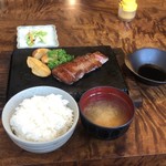 とんかつ石焼ステーキ石の家 - 
