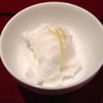 鉄板焼 さがみ (横浜ベイシェラトン ホテル&タワーズ) - お口直し レモンのシャーベット