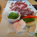 菅乃屋 - 焼肉　フタエゴ　ハツ　タン　バラ他