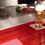 鉄板焼 さがみ (横浜ベイシェラトン ホテル&タワーズ) - 伊勢エビとアワビを焼いているところ