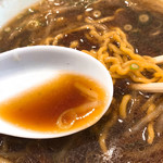 札幌麺屋 美椿 - 醤油スープ