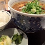 さぬきうどん　ゆう庵 - 牛すじカレーうどんと白ごはん