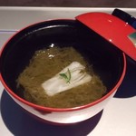 Nihon Ryourishun Sai - 水雲碗 焼蓮豆腐、菖蒲大根柚子のお吸い物