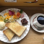 カフェアンドショップ ロータスランド - 2019/06/08 モーニングセット
      B set トースト ポテトサラダ 380円
      有機コーヒー(一杯お代わり可)