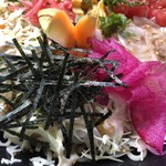 カフェアンドショップ ロータスランド - 冷やし中華
      2019/06/08
      週替り おまかせセット 限定20食 550円 11:00〜
      自家製 冷やし中華、野菜のオーブン焼き、キャロットライス