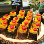 ザ・テラス - 抹茶のカスタードとアーモンドケーキ