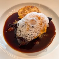 銀座 ハプスブルク・ファイルヒェン - ⑥梅山豚肩肉を根菜と赤ワインで煮込んでサビエッテンクヌーデルを添えて