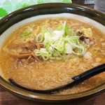 ラーメン郷 - 味噌ラーメン(800円)