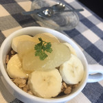 YO-HO's cafe Lanai - アサイーボウル、バナナ、グレープフルーツ