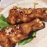 炭火やきとり 森田 - 手羽先唐揚げ