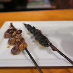 うなぎ屋酒坊・画荘 越後屋 - 鰻串焼き　尾びれ、肝