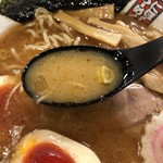 煮干しらーめん 玉五郎 - スープ