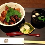 うなぎ 桜庵 - きも付きうな丼