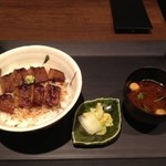 うなぎ 桜庵 - ステーキ丼