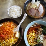 くるまやラーメン - ご飯は無料でもらえるよ