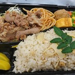 スマイル弁当 - これが「お弁当」の全景です。綺麗でしょ。