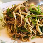 杏苑 - 青椒牛肉絲(牛肉とピーマンの細切り炒め)小@2,000円