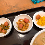 吉田とん汁店 - 料理写真:【2019年05月】豚汁定食のおかず。