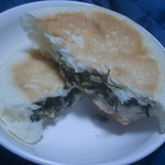 ホームベーカリーナカヤ - 野沢菜おやきパン