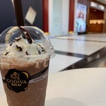 ゴディバカフェ - ミルクチョコレートデカダンス   590円