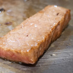 味鉄 - 宮崎産サーロイン焼いてます(2/2)